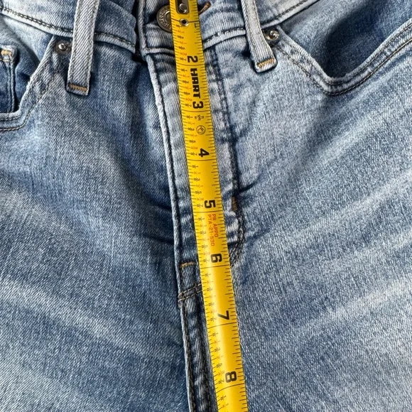 Womens Light Wash Levis Jeans 314 Shaping Straight Size 28 By 30 Preowned - Picture 4 of 9